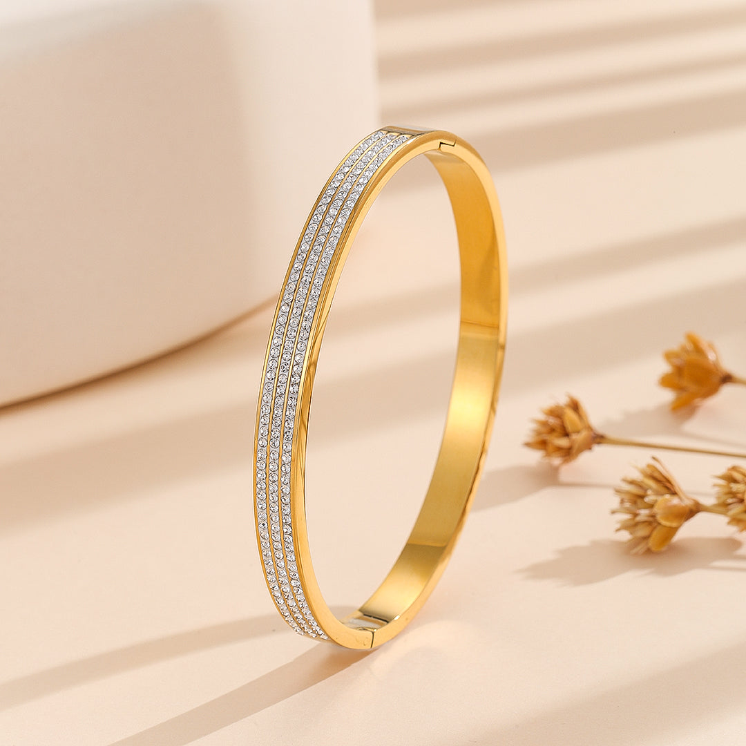 Buydropp® Azure Bliss Diamond Bangle